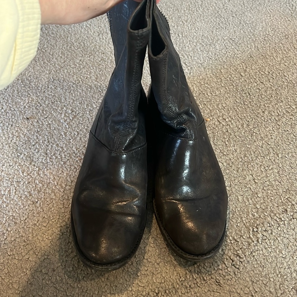 Alice and Olivia black leather booties